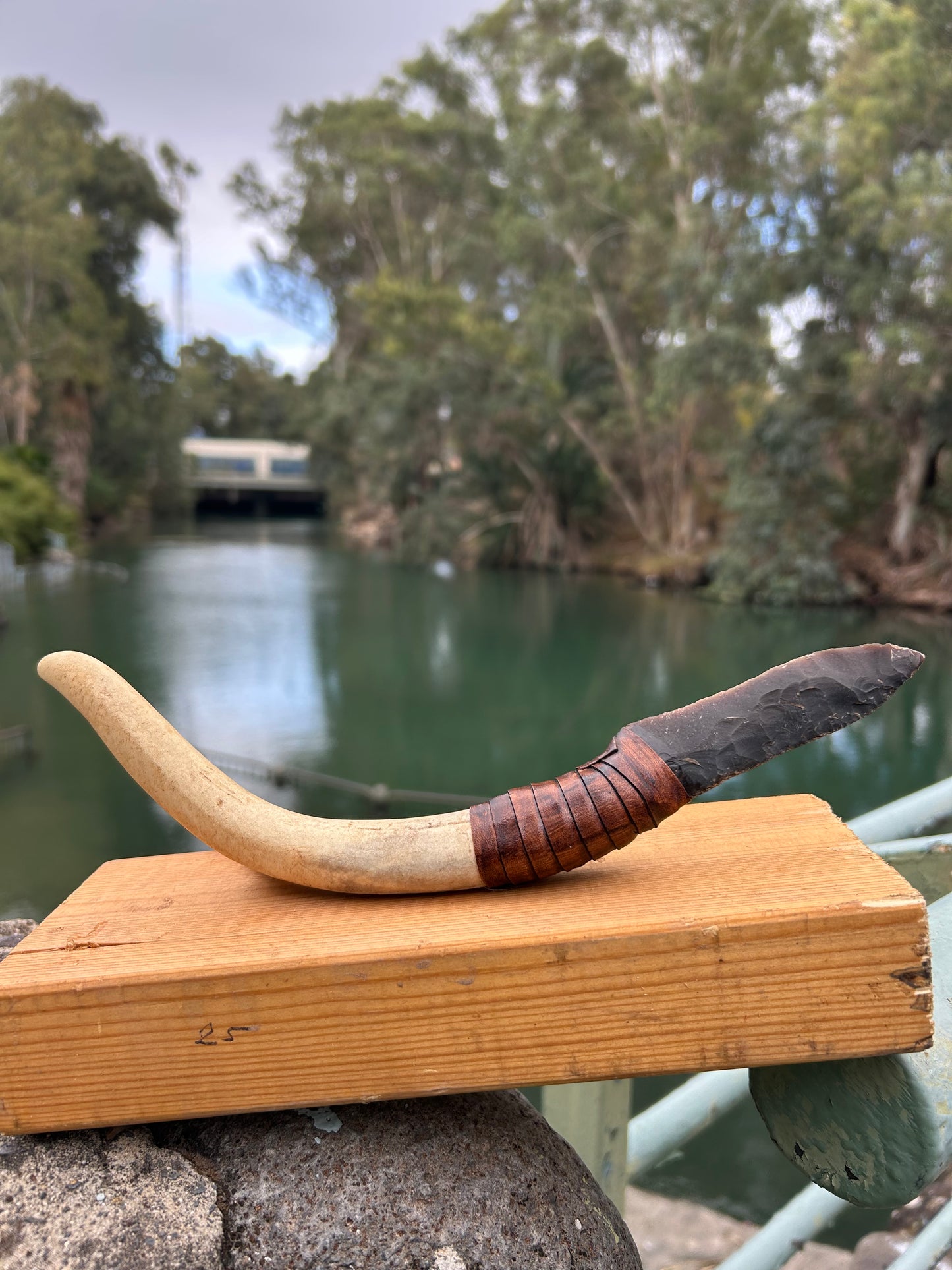 Primitive Heritage Knife – Handmade flint Blade with Ancient Design from Israel